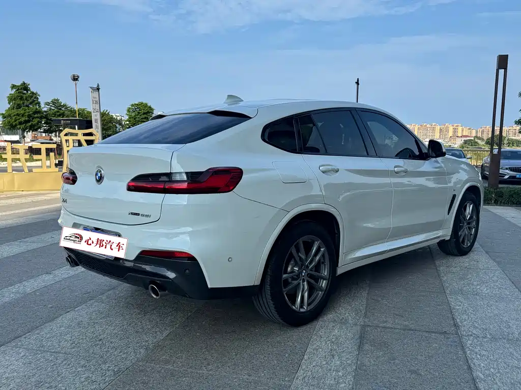 BMW X4 2019 — фото 13