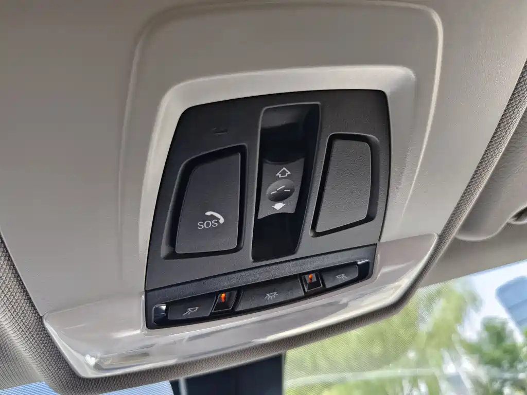 BMW X1 2017 — фото 15