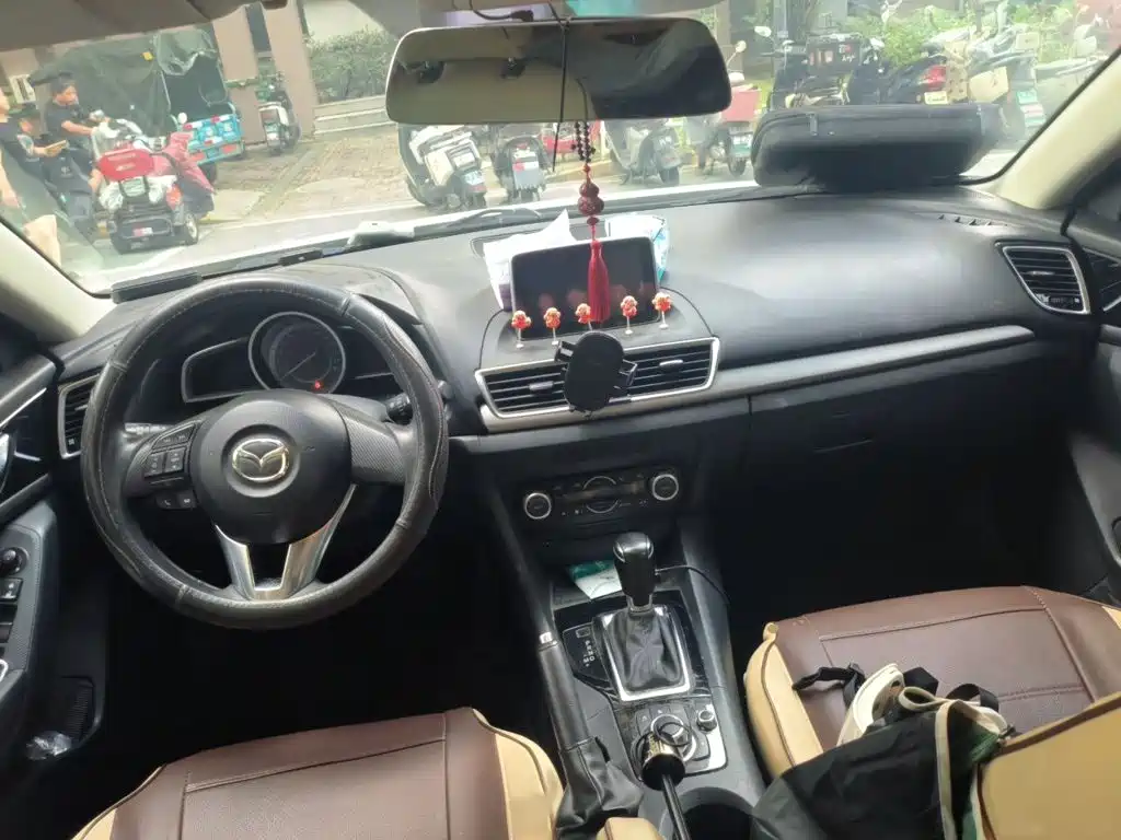 Mazda 3 Angkesela 2015 — фото 13
