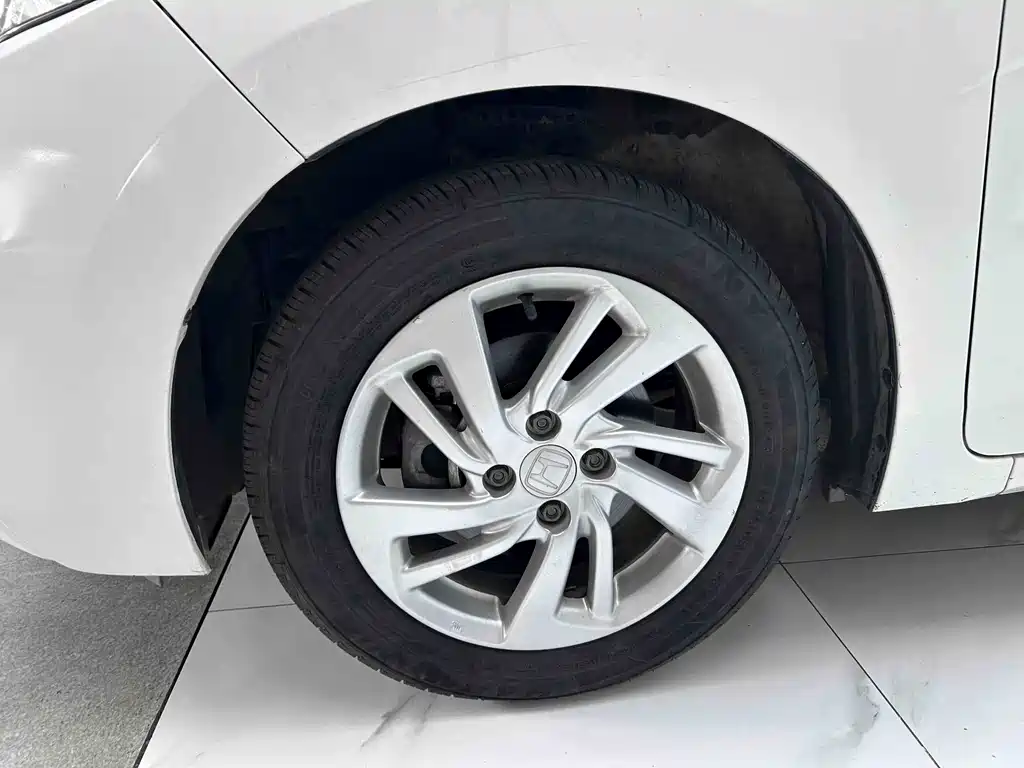 Honda Fit 2015 — фото 23