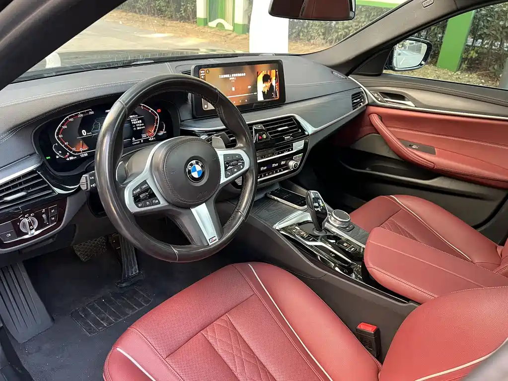BMW 5 Series 2022