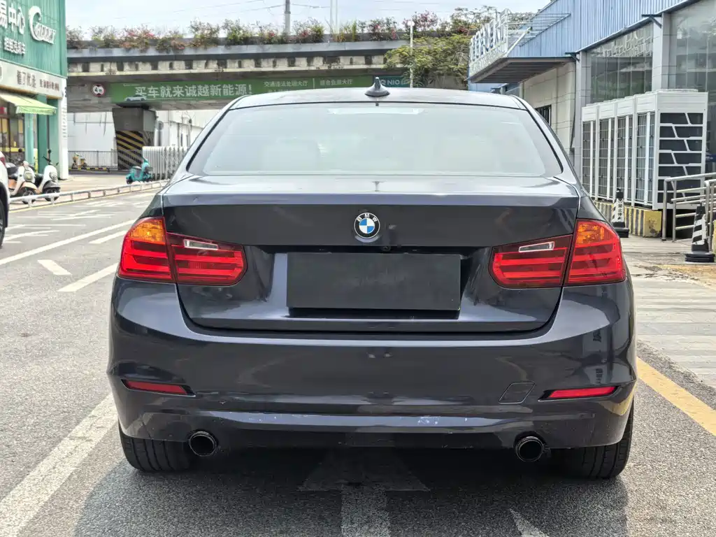 BMW 3 Series 2012 — фото 13