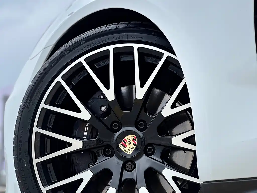 Porsche Panamera 2025 — фото 16