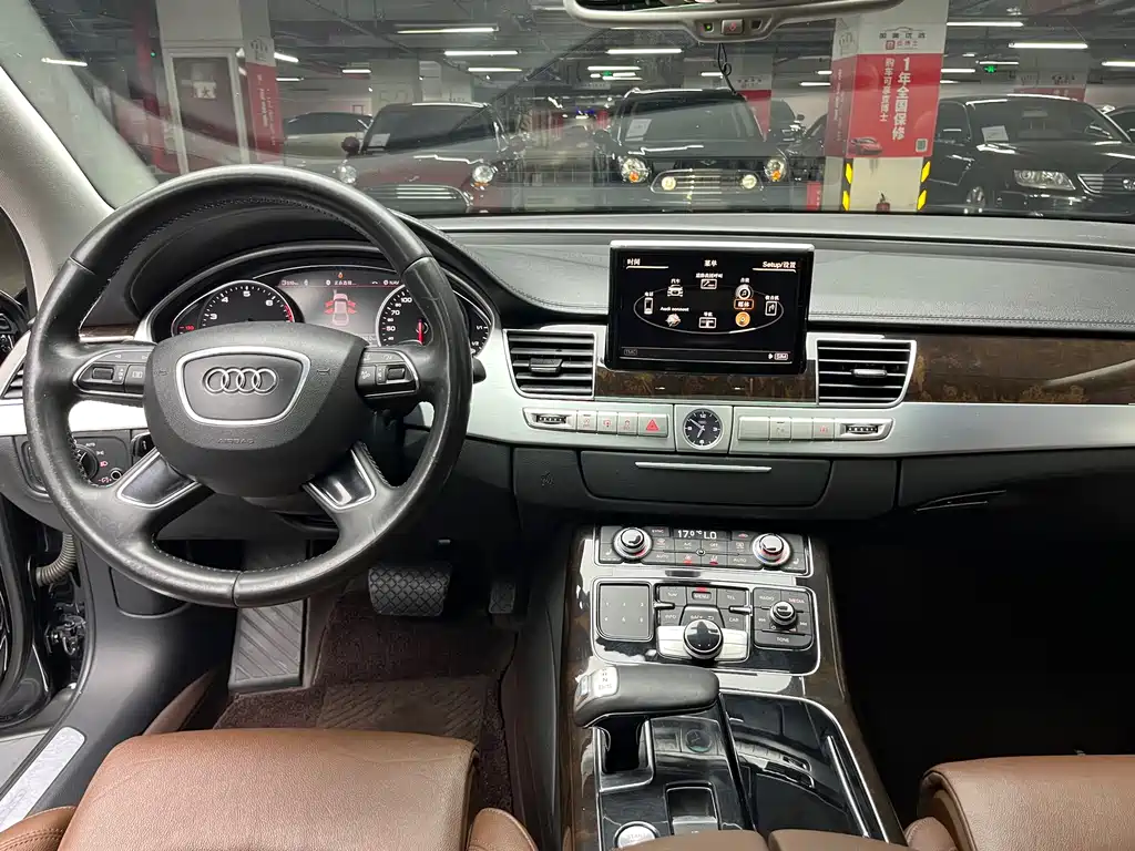 Audi A8 2015 — фото 27