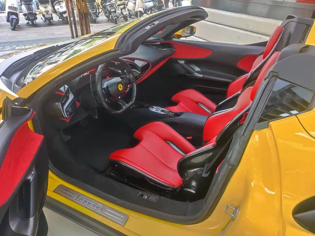 Ferrari SF90 2022 — фото 11