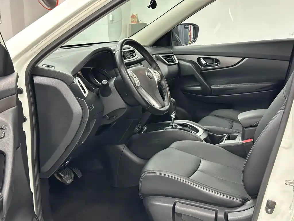 Nissan X-Trail 2014
