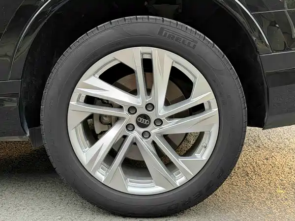 Audi Q7 2023
