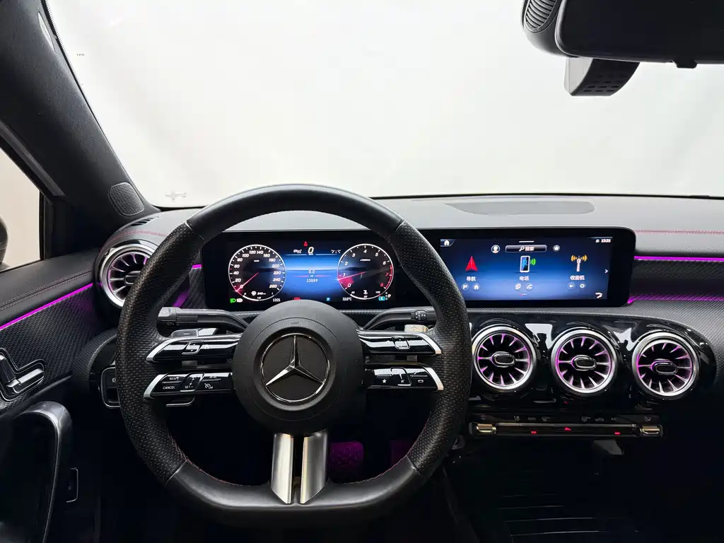 Mercedes-Benz A-Class 2024 — фото 15