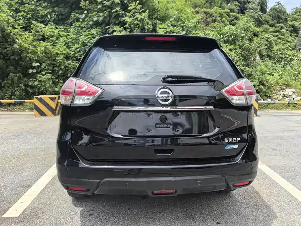 Nissan X-Trail 2014