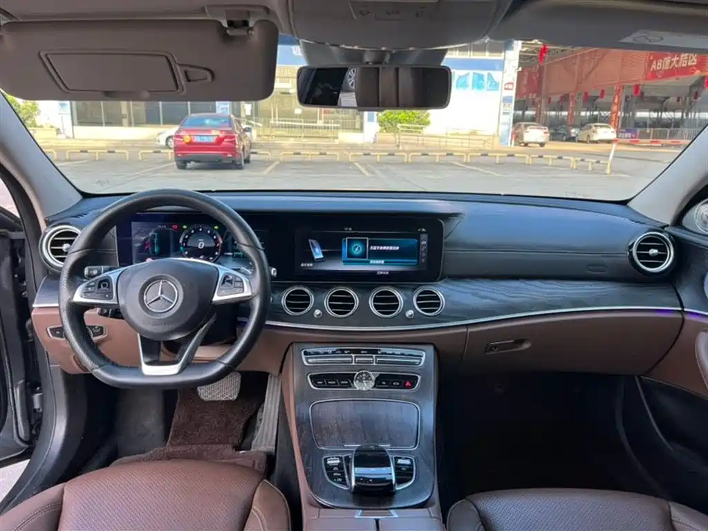 Mercedes-Benz E-Class 2018 — фото 8