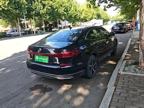Volkswagen Passat 2021