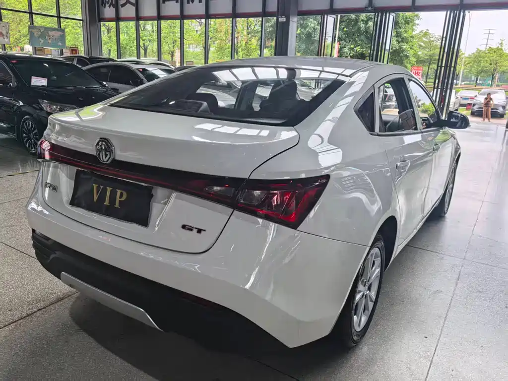 MG GT 2016