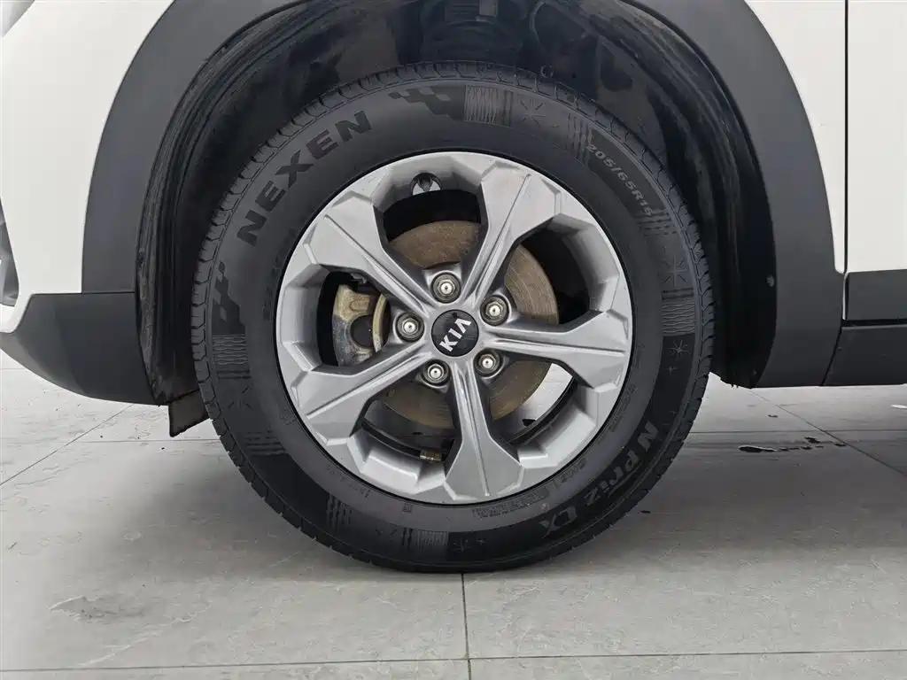 Kia KX3 2020 — фото 17