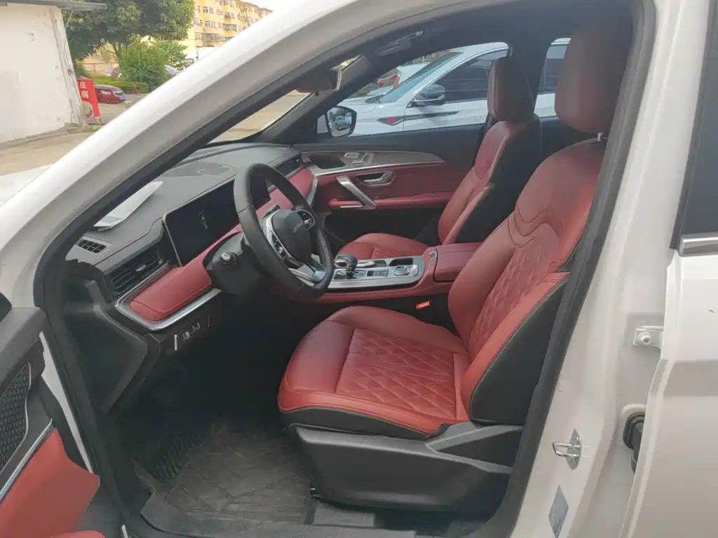Jetour X70 PLUS 2025 — фото 15