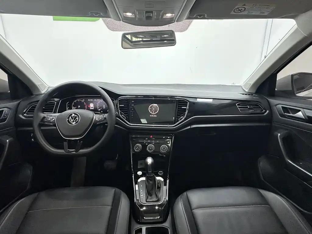 Volkswagen T-Roc 2022 — фото 10