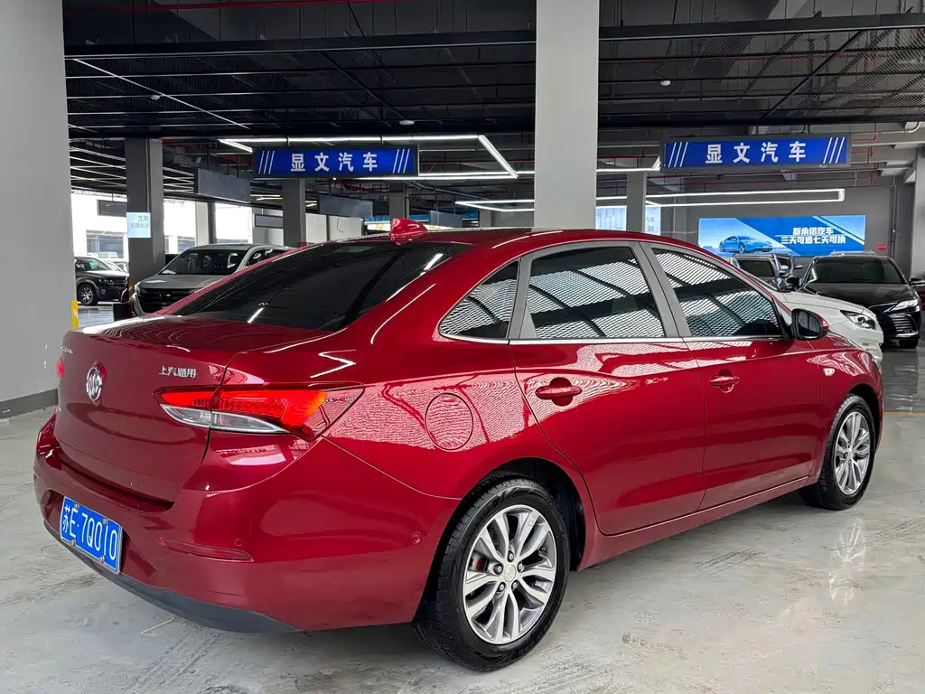 Buick Excelle 2018 — фото 15