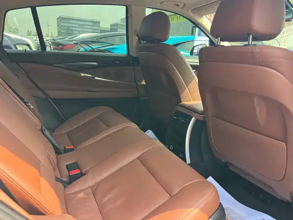 BMW 5 Series GT 2014