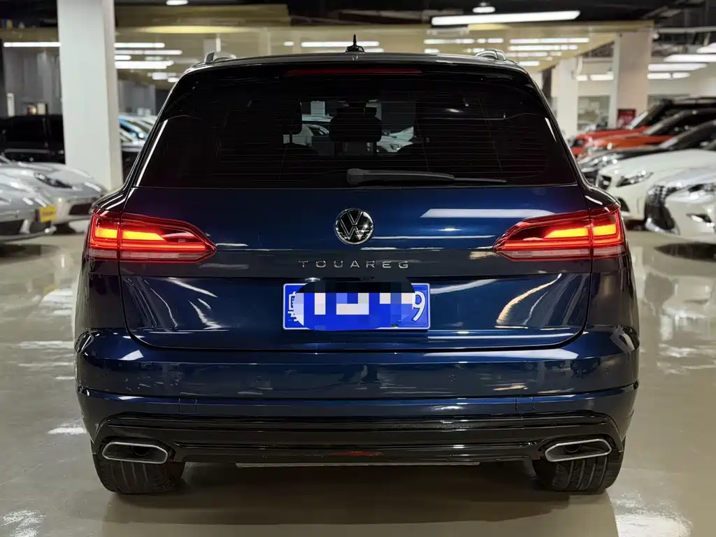 Volkswagen Touareg 2021 — фото 8
