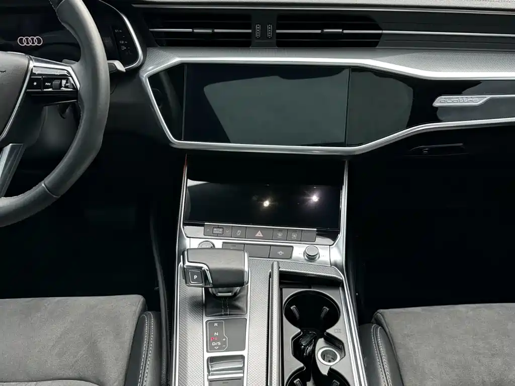 Audi A6L 2021 — фото 22