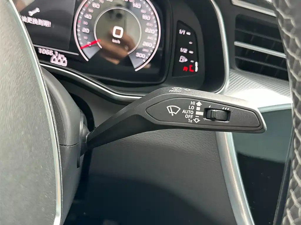 Audi A6L 2021 — фото 25