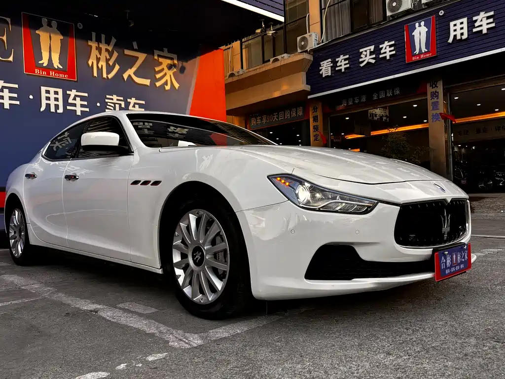 Maserati Ghibli 2015 — фото 59