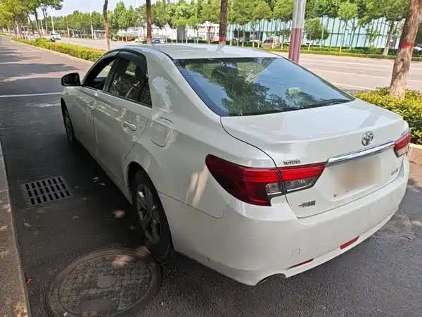 Toyota Reiz 2016