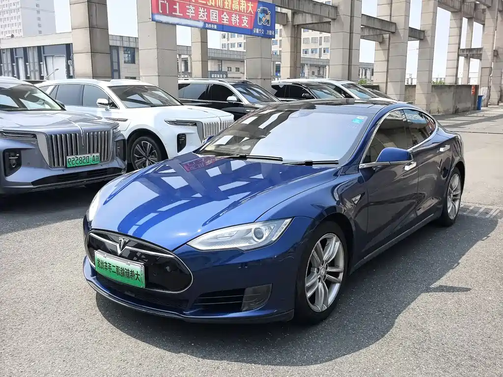 Tesla Model S 2016