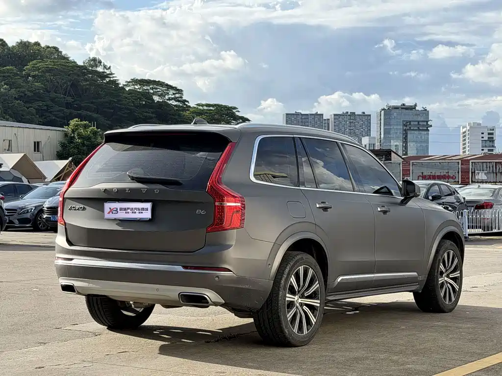 Volvo XC90 2021 — фото 7