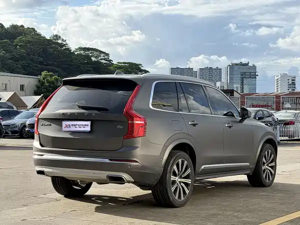 Volvo XC90 2021