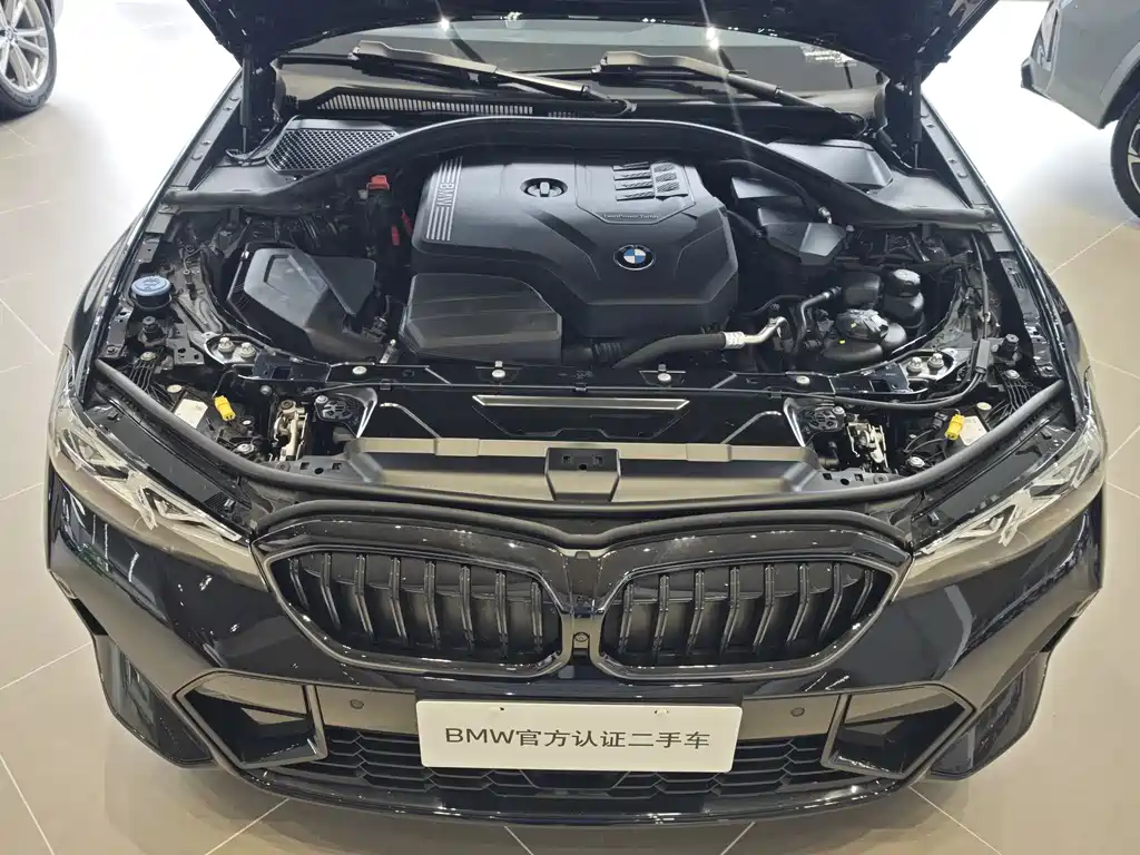 BMW 3 Series 2025