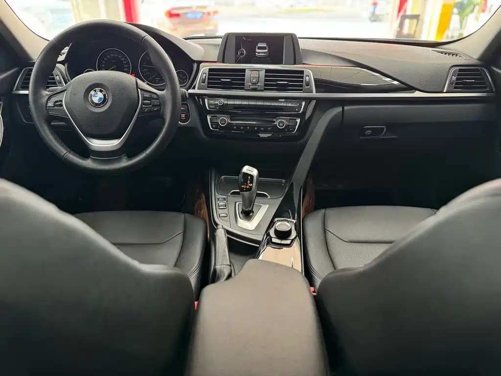 BMW 3 Series 2016