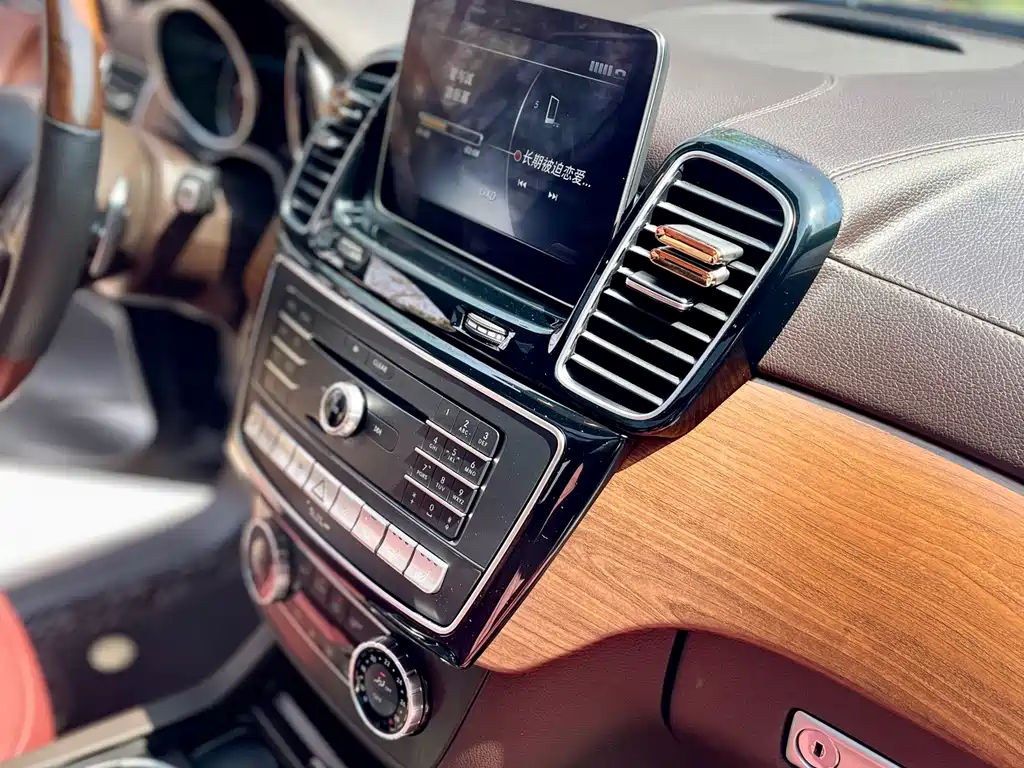 Mercedes-Benz GLS 2019 — фото 40