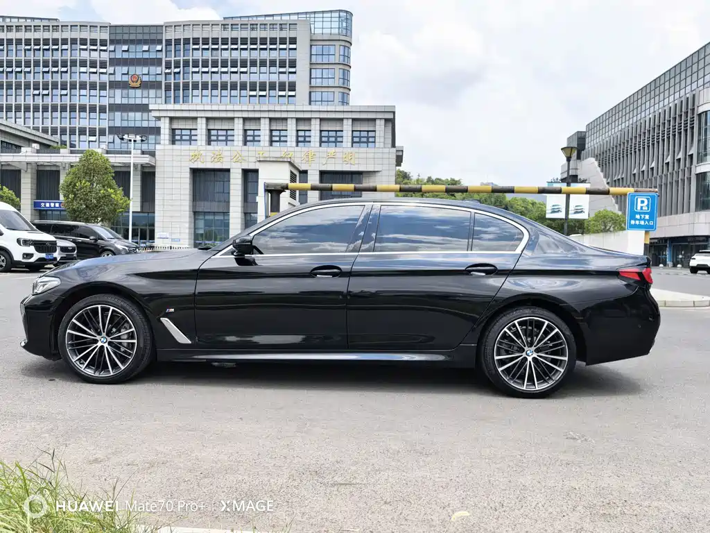BMW 5 Series 2022