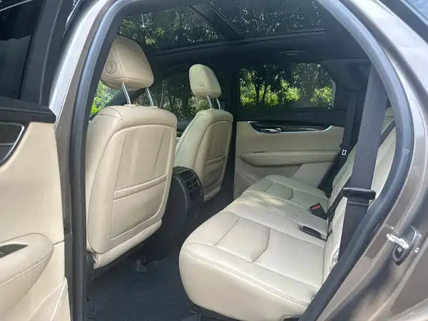 Cadillac XT5 2016