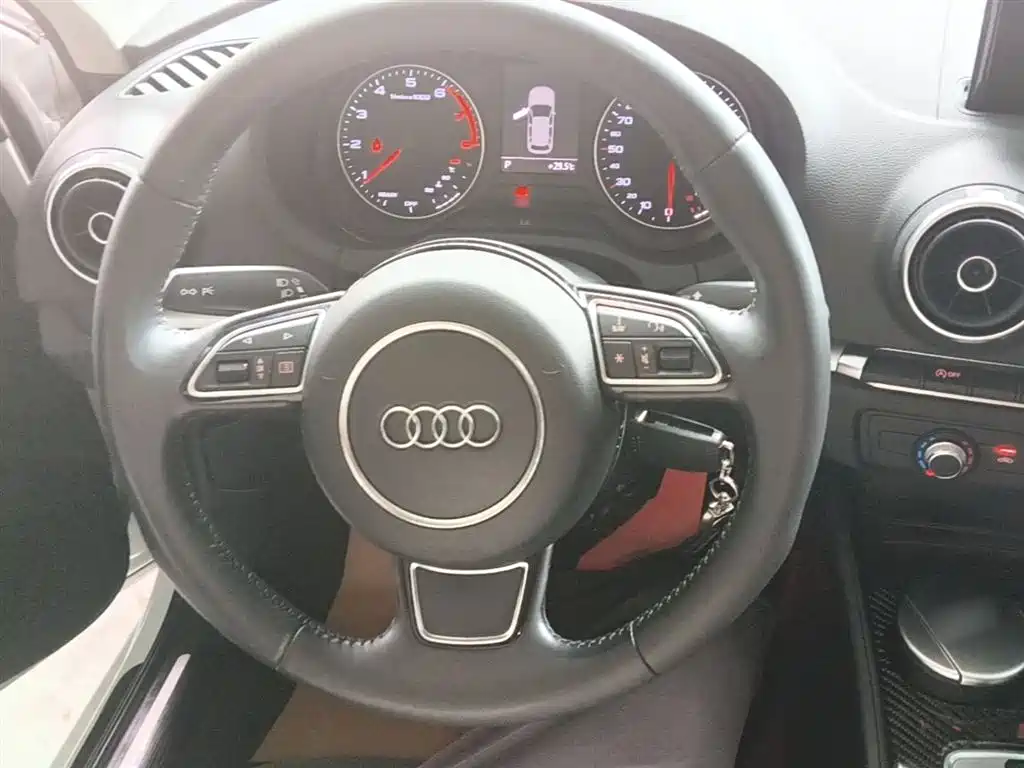 Audi A3 2017 — фото 11