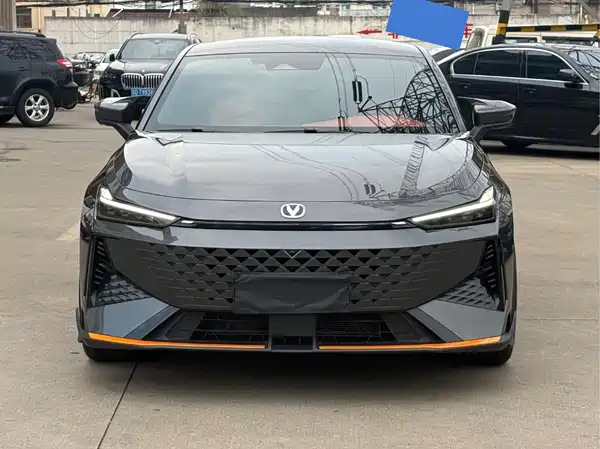 Changan UNI-V 2025