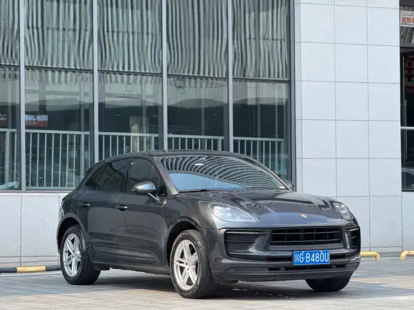 Porsche Macan 2022
