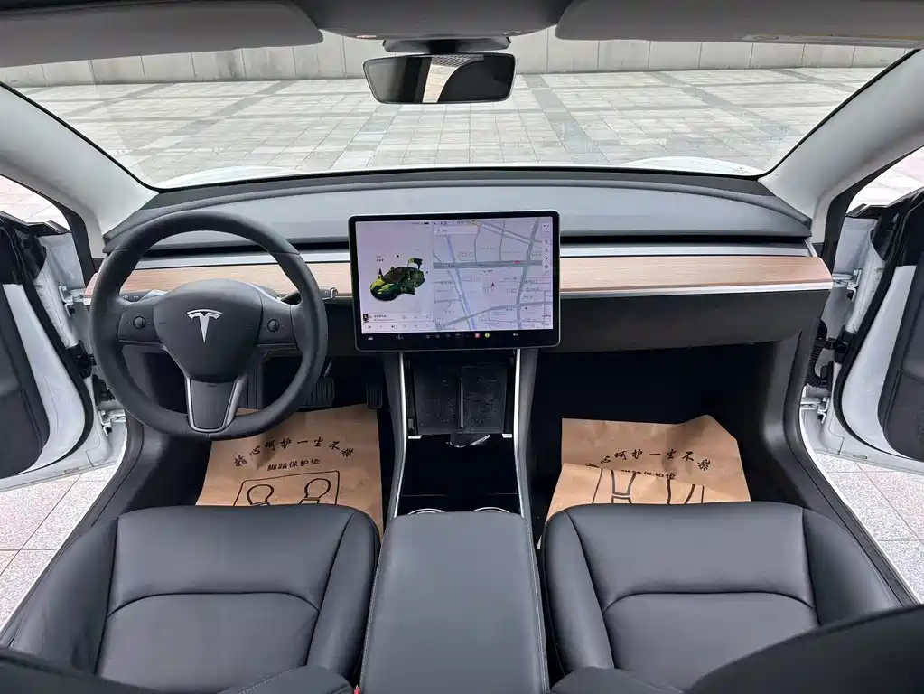 Tesla Model 3 2019 — фото 11