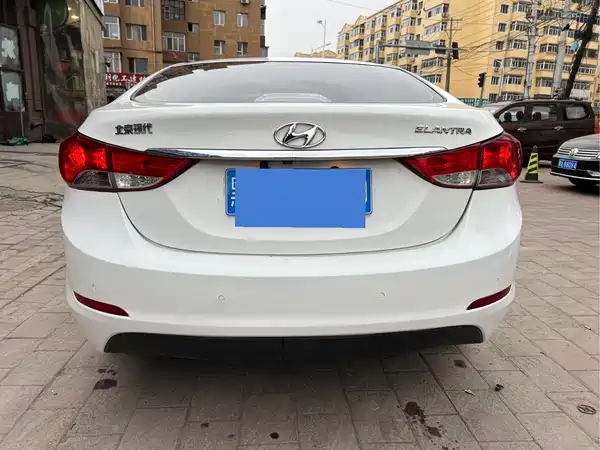 Hyundai Elantra Langdong 2015
