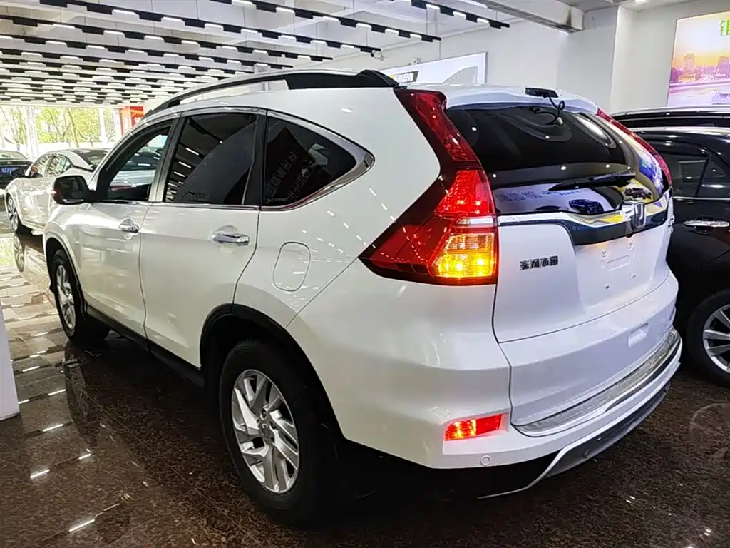 Honda CR-V 2015 — фото 23