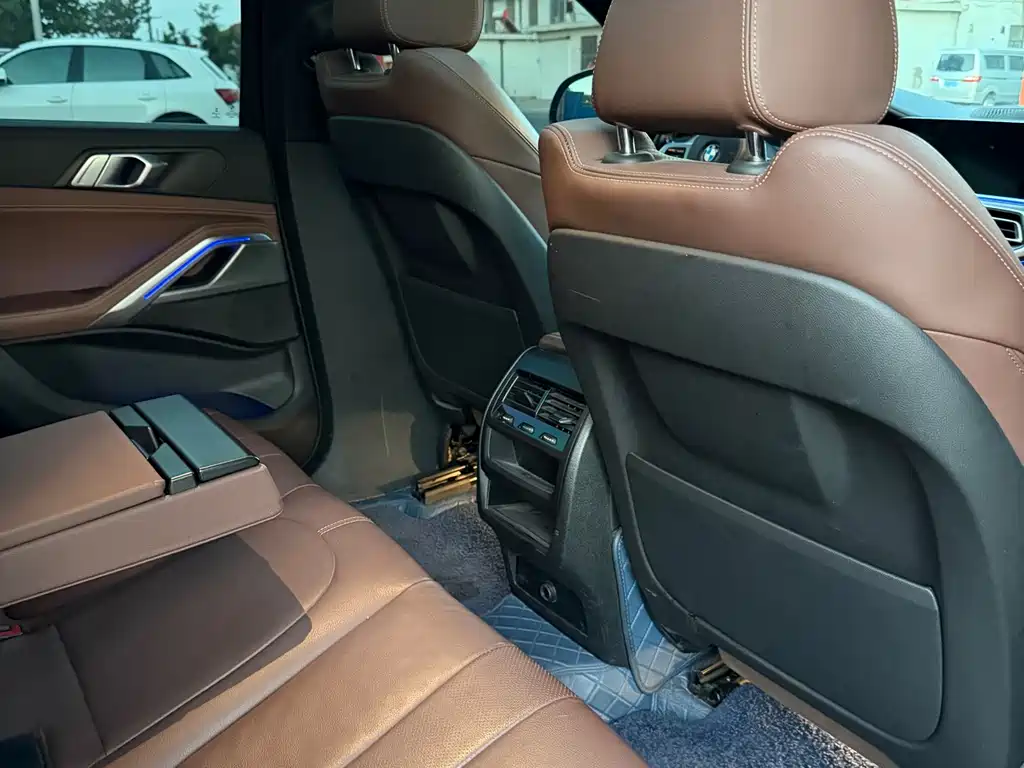 BMW X6 2022 — фото 16
