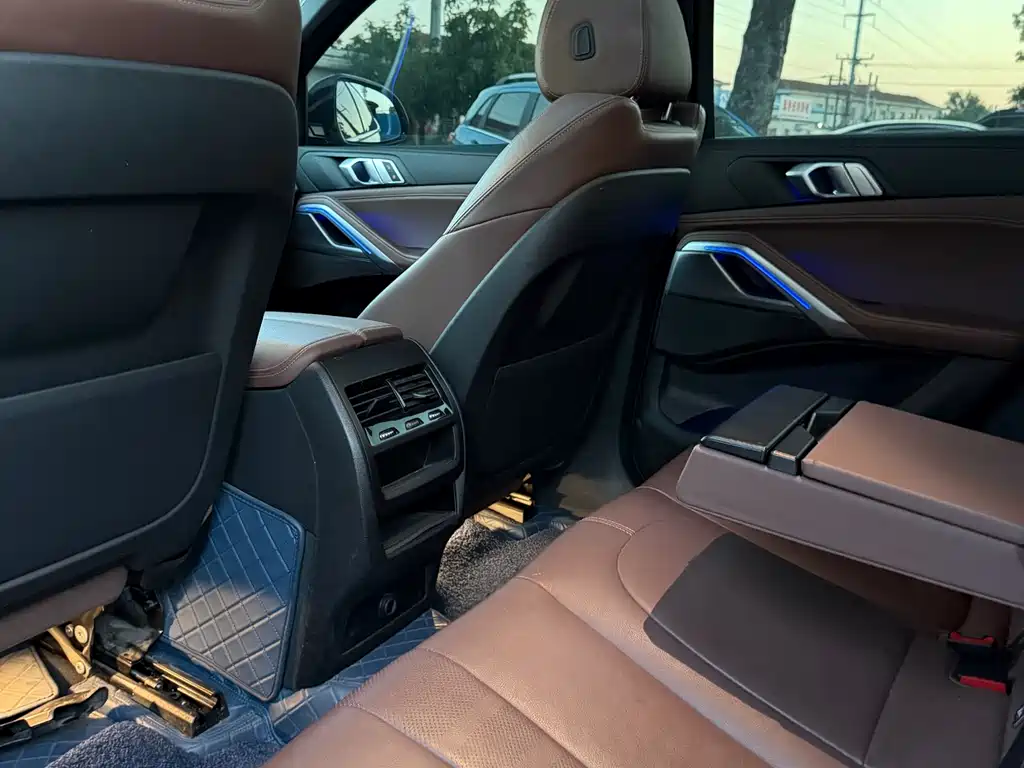 BMW X6 2022 — фото 19