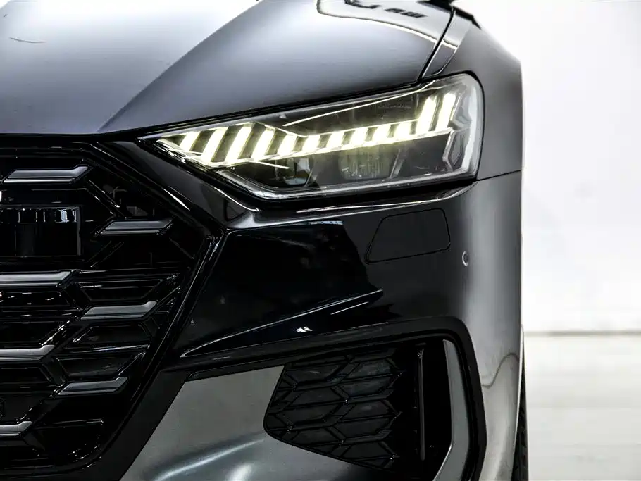 Audi A7L 2025 — фото 9