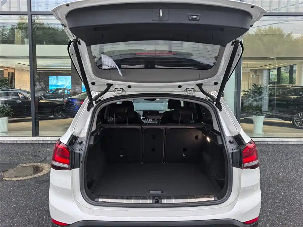 BMW X1 2022 — фото 14