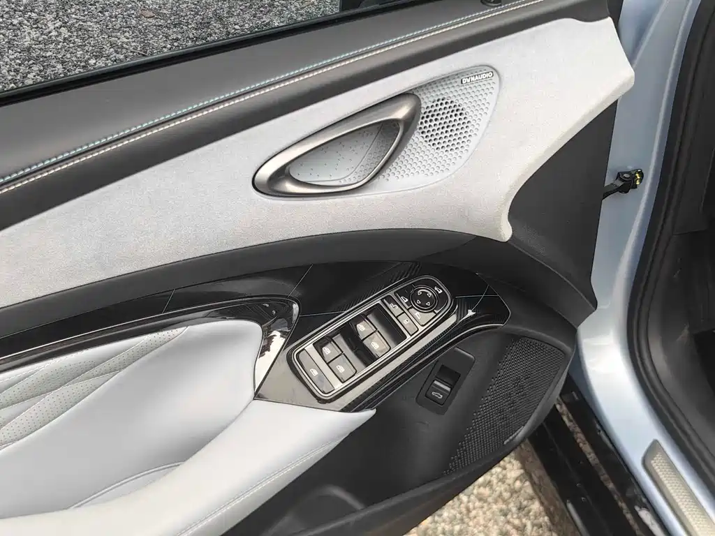 BYD Seal 2023 — фото 13