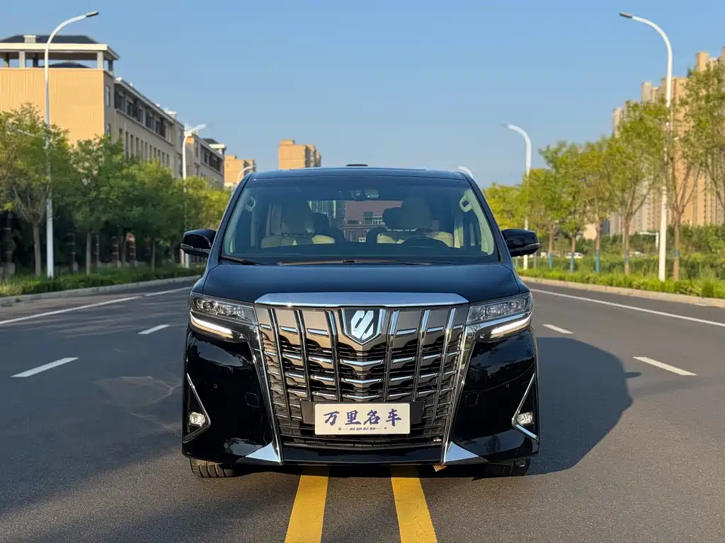 Toyota Alphard 2019 — фото 2
