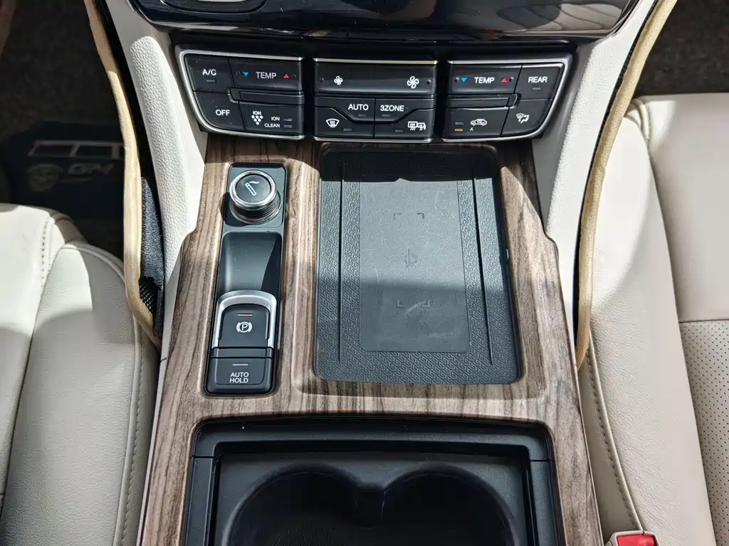 GAC Trumpchi M8 2019 — фото 28