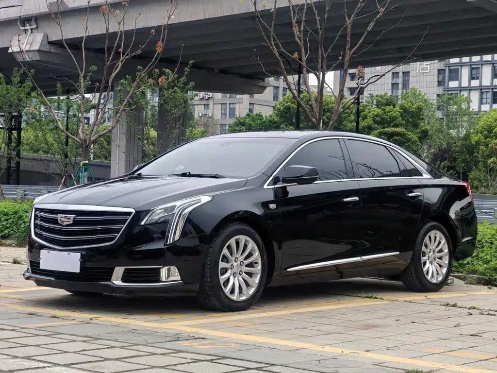 Cadillac XTS 2019 — фото 1
