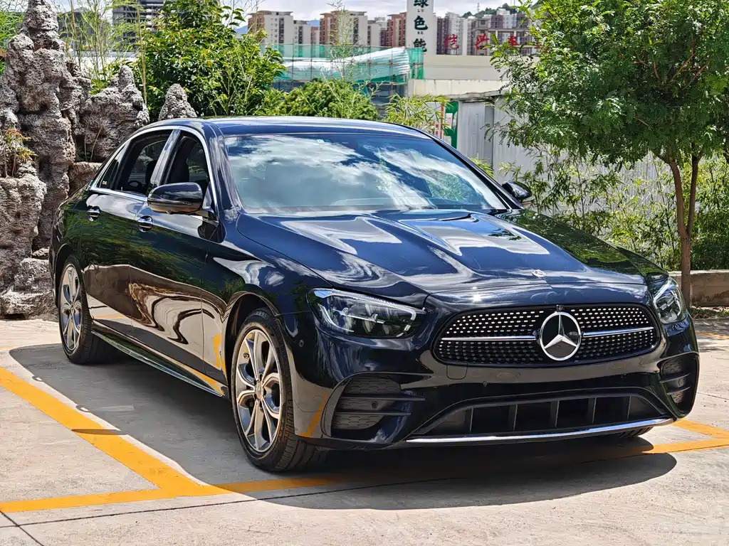 Mercedes-Benz E-Class 2021