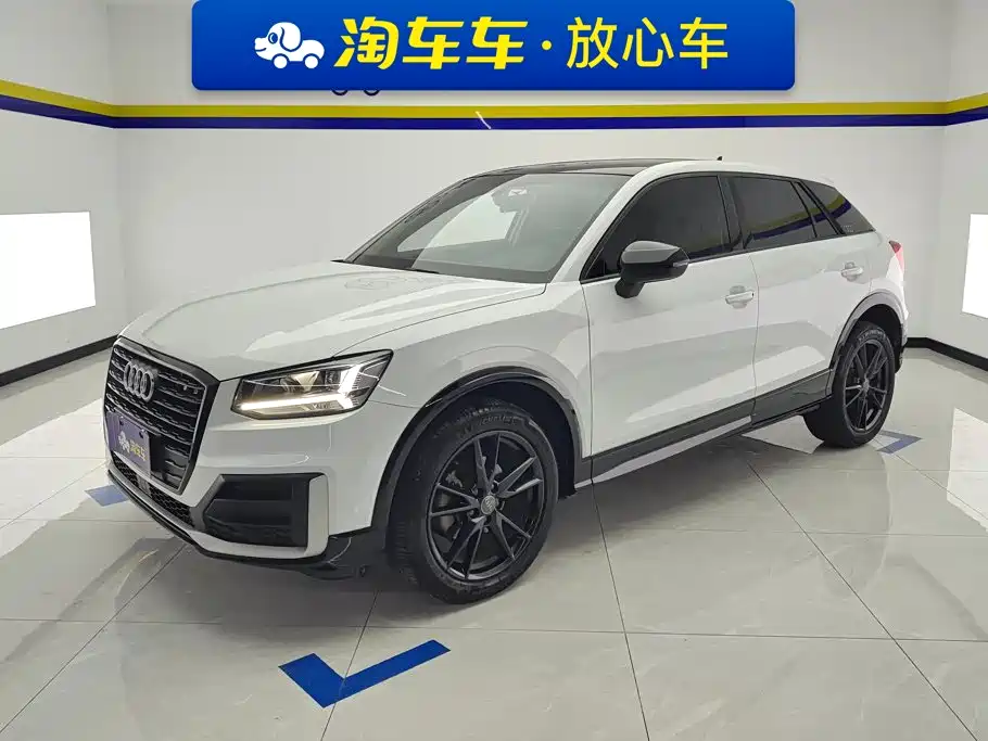 Audi Q2L 2019